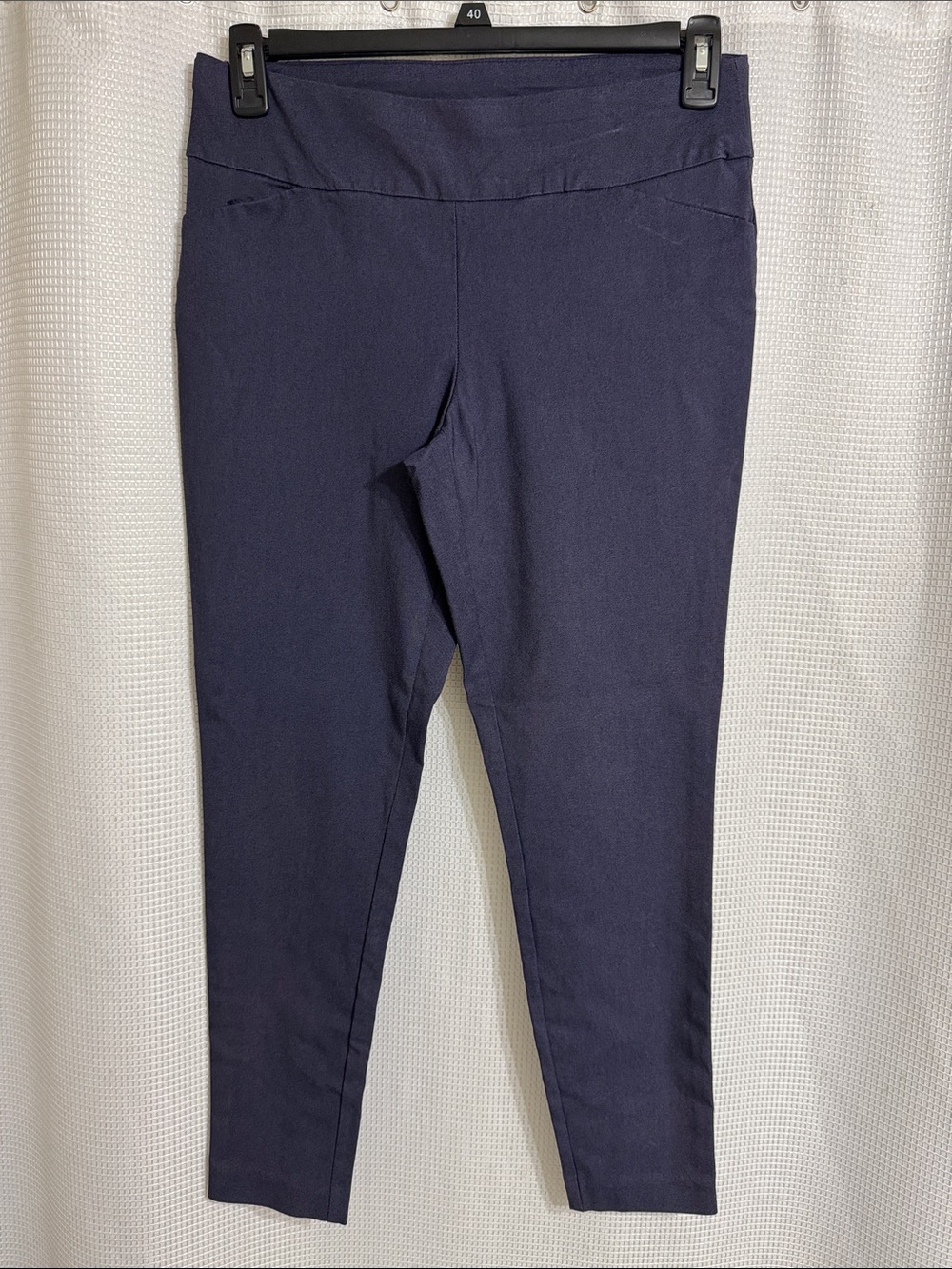 EUC women’s Cooper & Ella  navy cropped tapered pants.  Size 10